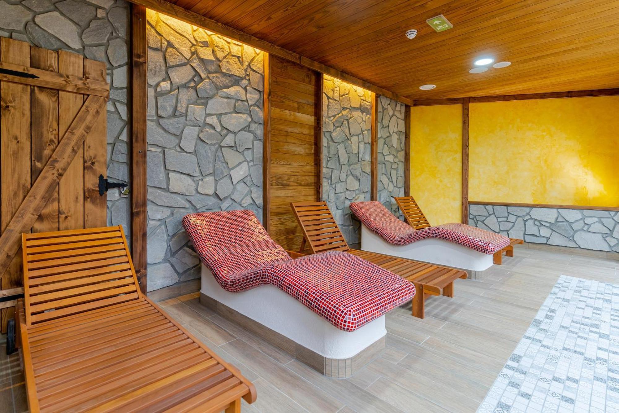 Spa & Wellness Hotel Fitak**** Liptovský Ján Exterior foto